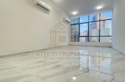 Apartment - 3 Bedrooms - 4 Bathrooms for rent in Anas Street - Fereej Bin Mahmoud North - Fereej Bin Mahmoud - Doha