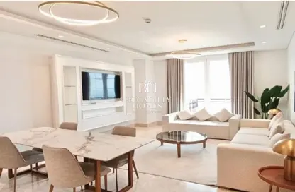 Apartment - 2 Bedrooms - 3 Bathrooms for rent in Floresta Gardens - Floresta Gardens - The Pearl Island - Doha