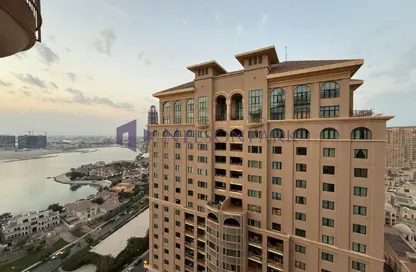 Apartment - 1 Bedroom - 2 Bathrooms for rent in East Porto Drive - Porto Arabia - The Pearl Island - Doha