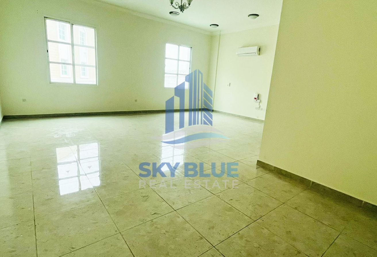 Spacious 2 BHK in Gharaffa with Balcony