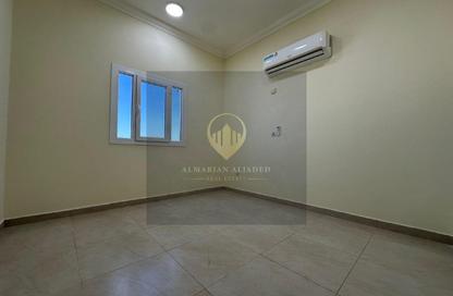 Apartment - 1 Bedroom - 1 Bathroom for rent in Bin Omran 28 - Fereej Bin Omran - Doha Apartment - 1 Bedroom - 1 Bathroom for rent in Bin Omran 28 - Fereej Bin Omran - Doha