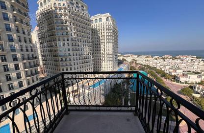 Apartment - 2 Bedrooms - 3 Bathrooms for rent in Floresta Gardens - Floresta Gardens - The Pearl Island - Doha