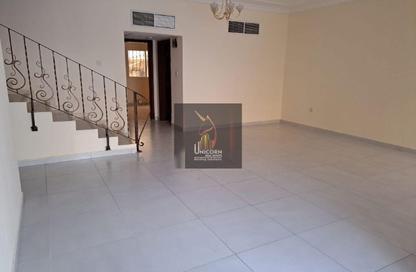 مجمع سكني - 4 غرف نوم - 3 حمامات للايجار في شارع المطار القديم - طريق المطار القديم - الدوحة