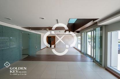 Whole Building - Studio for rent in The Commercial Avenue - Umm Al Seneem - Doha