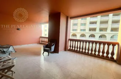 Apartment - 1 Bedroom - 2 Bathrooms for rent in East Porto Drive - Porto Arabia - The Pearl Island - Doha Apartment - 1 Bedroom - 2 Bathrooms for rent in East Porto Drive - Porto Arabia - The Pearl Island - Doha