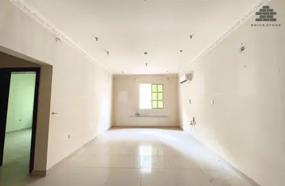 Apartment - 2 Bedrooms - 2 Bathrooms for rent in Muntazah 13 - Al Muntazah - Doha