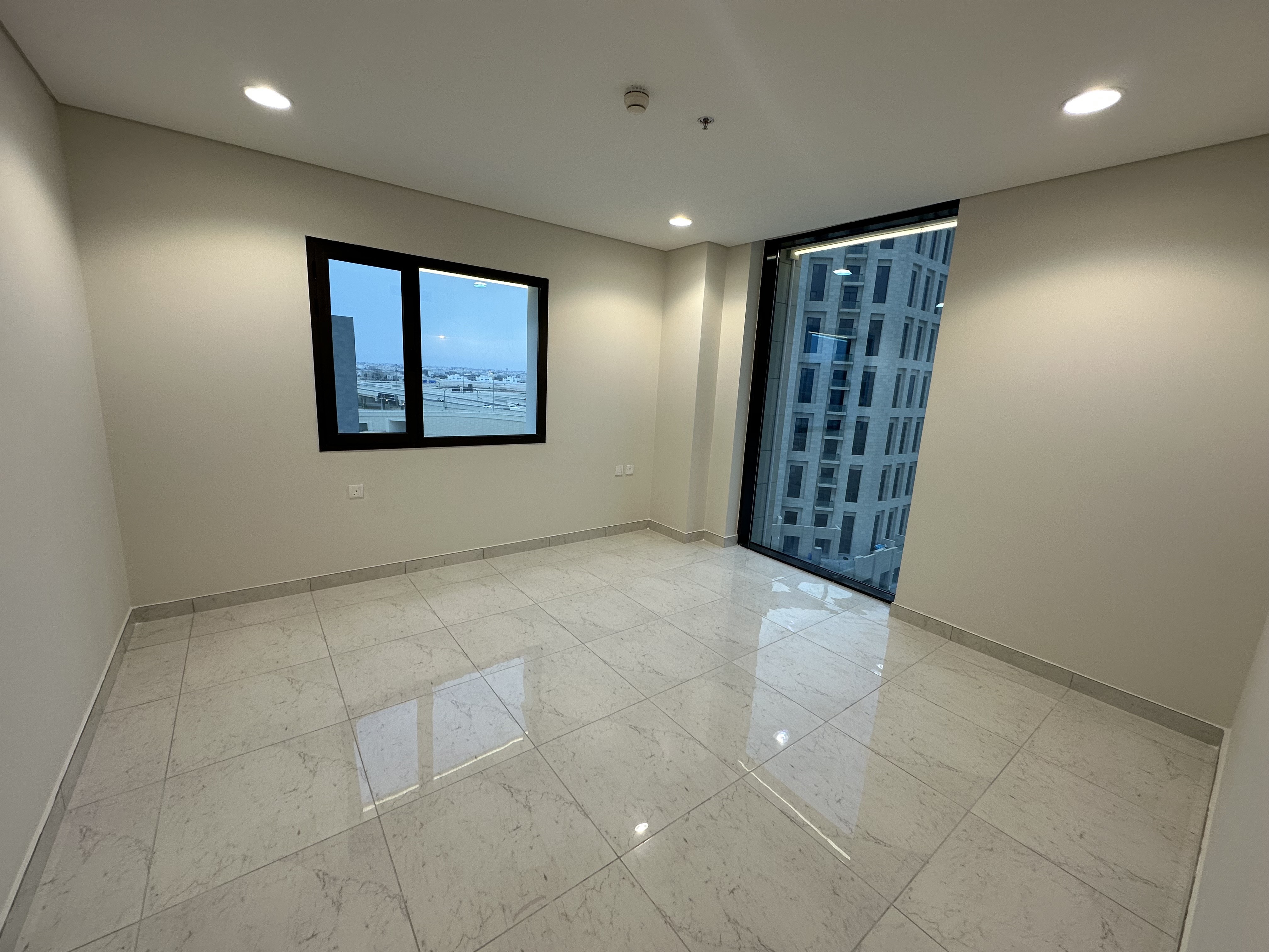 2 Bedroom Brand New Apartment City View thumbnail 11