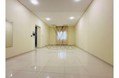 Apartment - Studio - 1 Bathroom for rent in Madinat Khalifa South - Madinat Khalifa - Doha