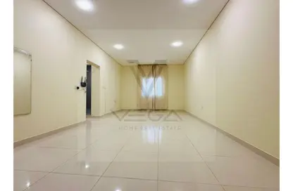 Apartment - Studio - 1 Bathroom for rent in Madinat Khalifa South - Madinat Khalifa - Doha