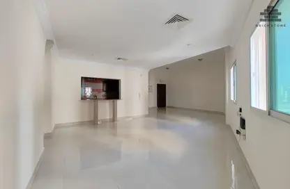 شقة - 2 غرف نوم - 2 حمامات للايجار في شارع نجمه - نجمة - الدوحة