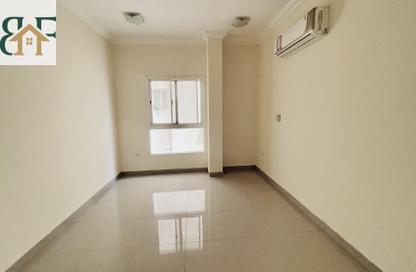 Apartment - 2 Bedrooms - 3 Bathrooms for rent in Al Mansoura - Al Mansoura - Doha