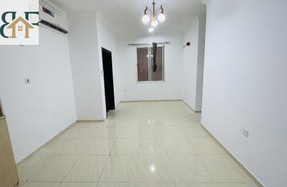 شقة - 2 غرف نوم - 2 حمامات للايجار في منتزه 70 - المنتزه - الدوحة