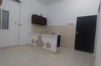 Villa - 1 - 1 for rent in Al Markhiya Street - Al Markhiya - Doha