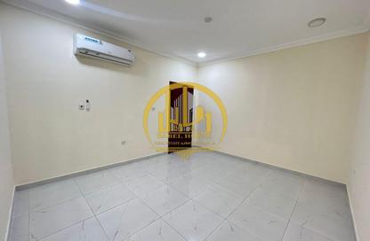 Villa - 6 Bedrooms - 6 Bathrooms for rent in Umm Qarn - Al Daayen