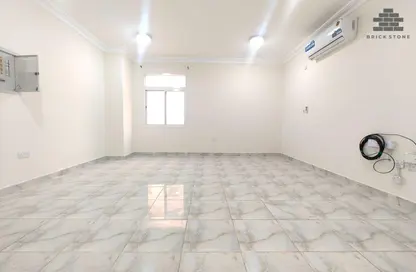 Apartment - 2 Bedrooms - 2 Bathrooms for rent in Al Sadd Road - Al Sadd - Doha