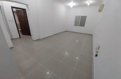Apartment - 2 Bedrooms - 2 Bathrooms for rent in Al Jazeera Street - Fereej Bin Mahmoud North - Fereej Bin Mahmoud - Doha