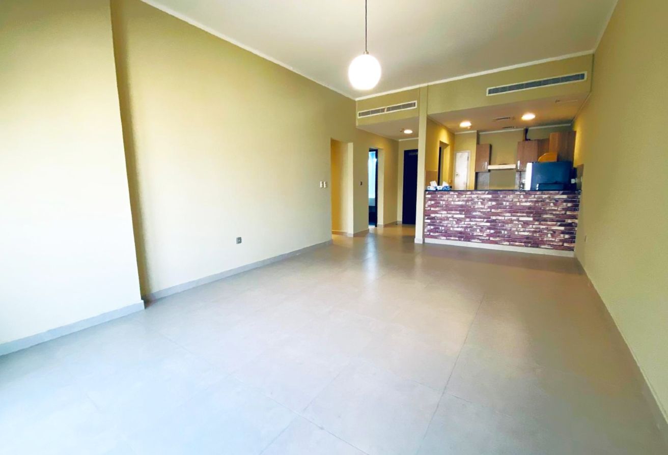 BILLS INCLUDED | SEMI FURNISHED 3 BHK | POOL | GYM