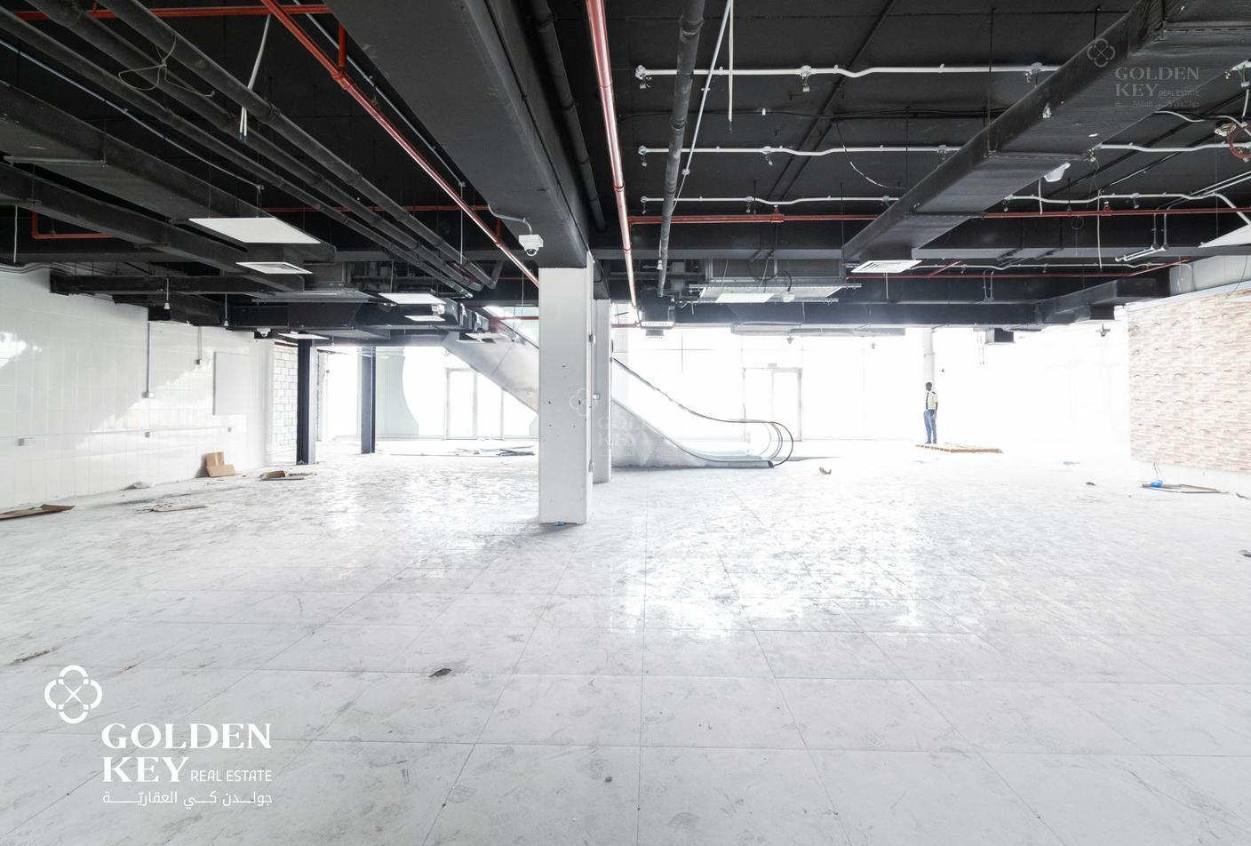 Premium | Ready Showroom |+9 Months Grace