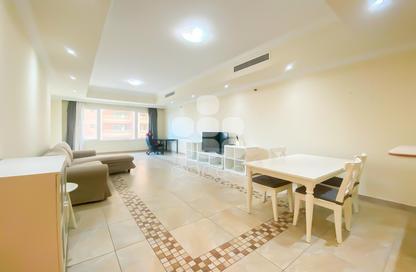 Apartment - 2 Bedrooms - 3 Bathrooms for rent in Marina Gate - Porto Arabia - The Pearl Island - Doha