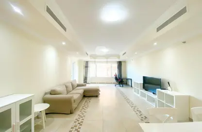 Apartment - 2 Bedrooms - 3 Bathrooms for rent in Marina Gate - Porto Arabia - The Pearl Island - Doha Apartment - 2 Bedrooms - 3 Bathrooms for rent in Marina Gate - Porto Arabia - The Pearl Island - Doha