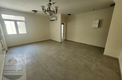 Apartment - 3 Bedrooms - 3 Bathrooms for rent in Al Sadd Road - Al Sadd - Doha Apartment - 3 Bedrooms - 3 Bathrooms for rent in Al Sadd Road - Al Sadd - Doha
