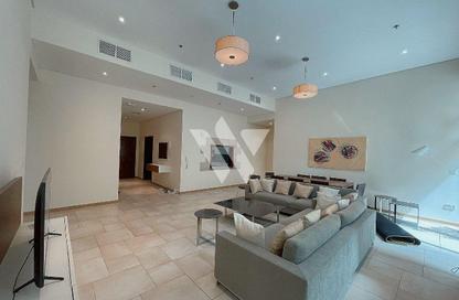 Apartment - 3 Bedrooms - 4 Bathrooms for rent in Anas Street - Fereej Bin Mahmoud North - Fereej Bin Mahmoud - Doha
