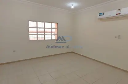 Apartment - 3 Bedrooms - 2 Bathrooms for rent in Madinat Khalifa - Doha Apartment - 3 Bedrooms - 2 Bathrooms for rent in Madinat Khalifa - Doha