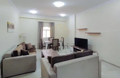 Apartment - 2 Bedrooms - 2 Bathrooms for rent in Al Nasr Street - Al Nasr - Doha
