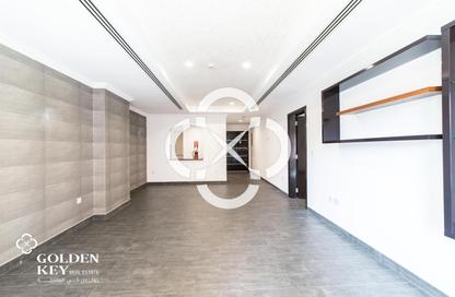 Apartment - 1 Bedroom - 2 Bathrooms for rent in East Porto Drive - Porto Arabia - The Pearl Island - Doha Apartment - 1 Bedroom - 2 Bathrooms for rent in East Porto Drive - Porto Arabia - The Pearl Island - Doha