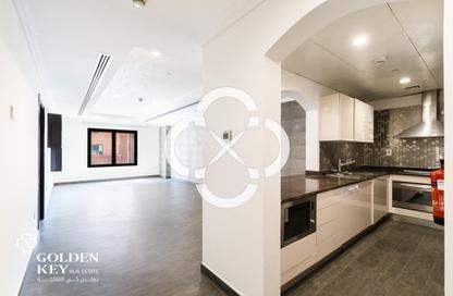 Apartment - 1 Bedroom - 2 Bathrooms for rent in East Porto Drive - Porto Arabia - The Pearl Island - Doha