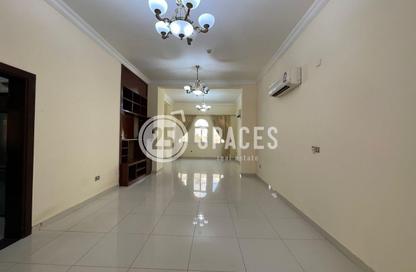 Villa - 4 Bedrooms - 5 Bathrooms for rent in Bu Hamour Street - Abu Hamour - Doha