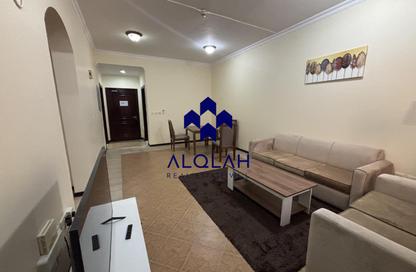 Apartment - 2 Bedrooms - 2 Bathrooms for rent in Musheireb - Musheireb - Doha