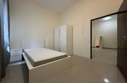 Apartment - 2 Bedrooms - 1 Bathroom for rent in West Bay - West Bay - Doha