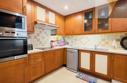Apartment - 2 Bedrooms - 3 Bathrooms for rent in One Porto Arabia - Porto Arabia - The Pearl Island - Doha
