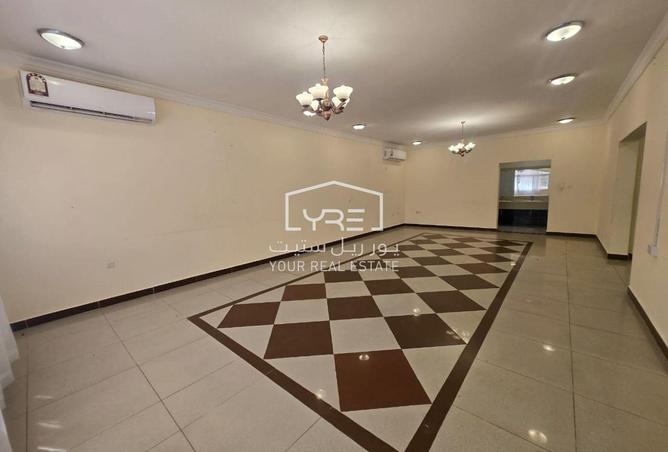 54151860 - Property Image 3