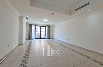 Apartment - 1 Bedroom - 2 Bathrooms for rent in West Porto Drive - Porto Arabia - The Pearl Island - Doha