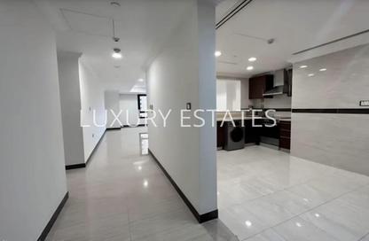 Apartment - 2 Bedrooms - 3 Bathrooms for sale in East Porto Drive - Porto Arabia - The Pearl Island - Doha Apartment - 2 Bedrooms - 3 Bathrooms for sale in East Porto Drive - Porto Arabia - The Pearl Island - Doha