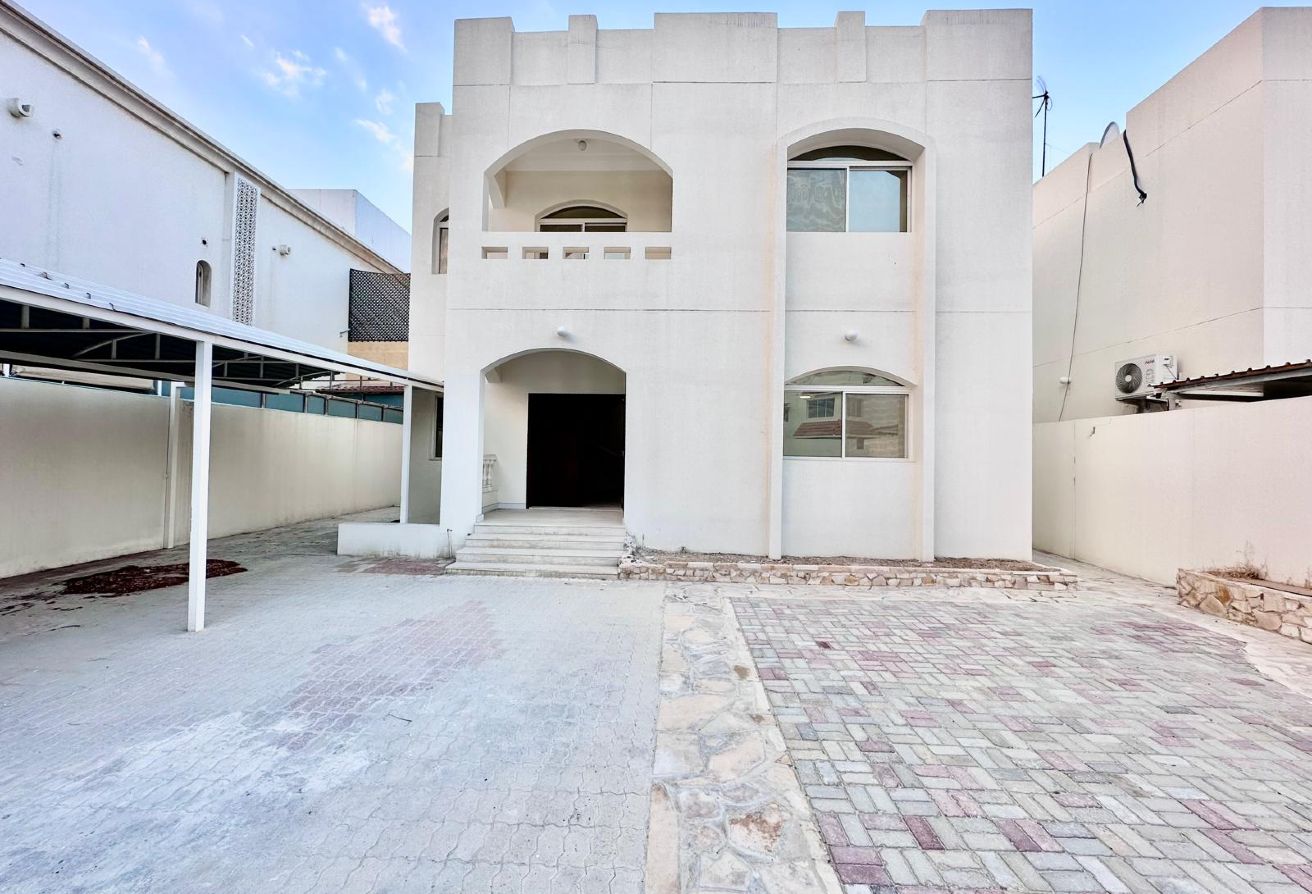 AVAILABLE FOR ISKAN | STAND ALONE 5 BHK+MAID VILLA - villa in Al Maamoura