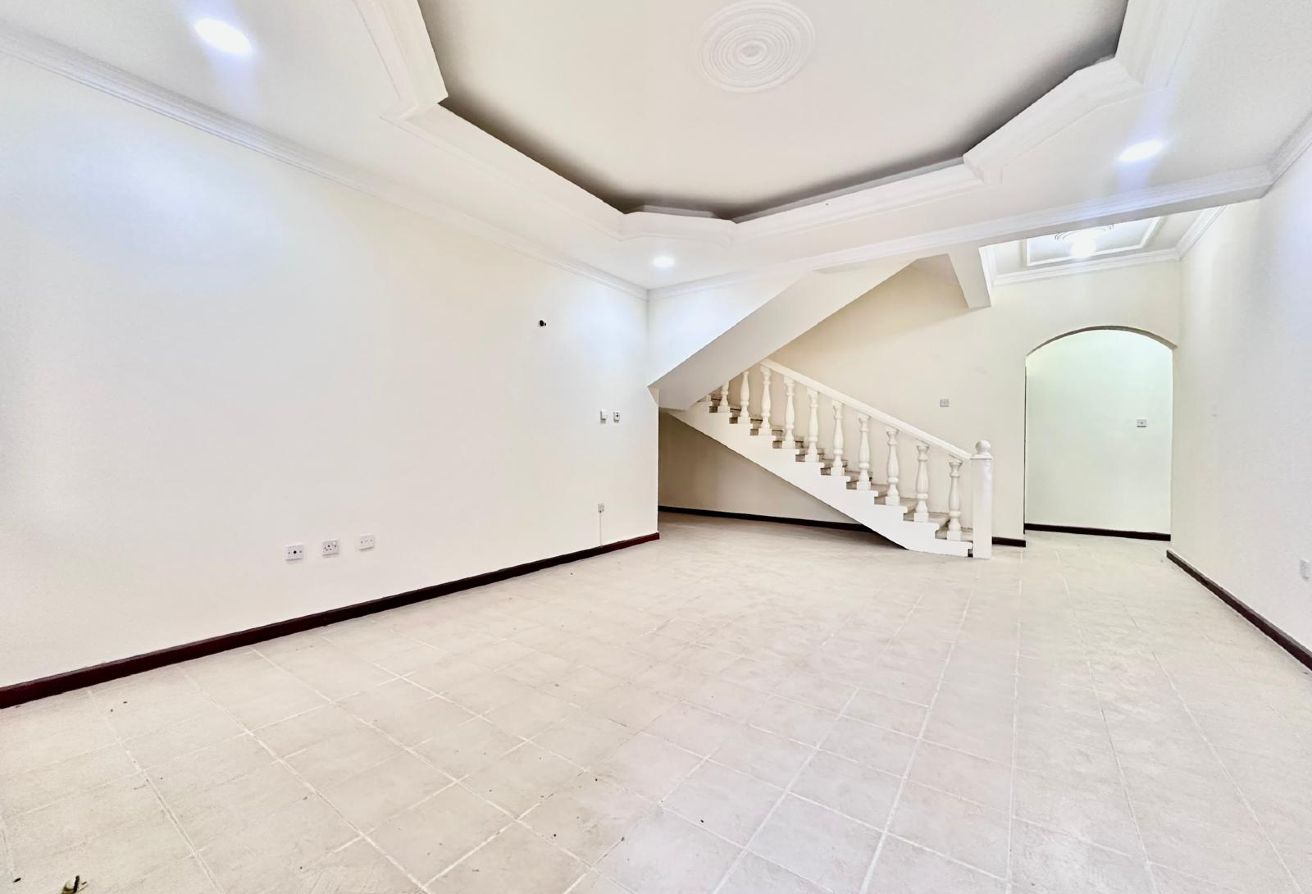 AVAILABLE FOR ISKAN | STAND ALONE 5 BHK+MAID VILLA - villa in Al Maamoura