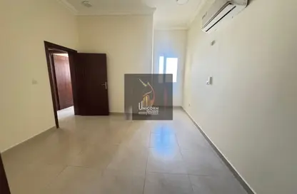 شقة - 3 غرف نوم - 2 حمامات للايجار في 46 بن عمران - فريج بن عمران - الدوحة