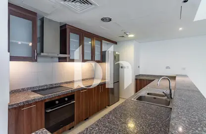 شقة - 2 غرف نوم - 3 حمامات للايجار في فيفا غرب - فيفا بحرية - جزيرة اللؤلؤة - الدوحة