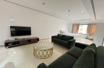 Apartment - Studio - 1 Bathroom for rent in Porto Arabia - The Pearl Island - Doha