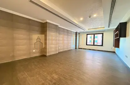 Apartment - 1 Bedroom - 2 Bathrooms for rent in East Porto Drive - Porto Arabia - The Pearl Island - Doha