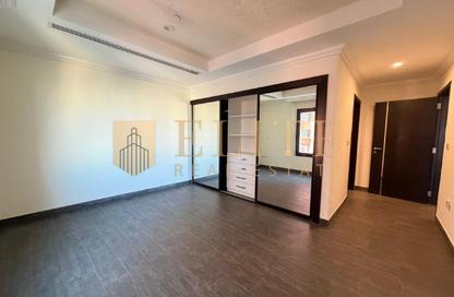 Apartment - 1 Bedroom - 2 Bathrooms for rent in East Porto Drive - Porto Arabia - The Pearl Island - Doha