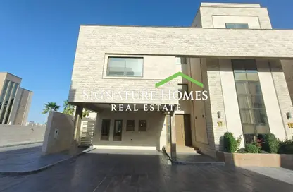 Villa - 4 Bedrooms - 6 Bathrooms for rent in Al Maamoura - Al Maamoura - Doha