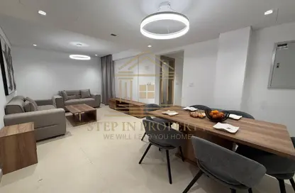 شقة - 2 غرف نوم - 4 حمامات للايجار في برج الخير - شارع الكورنيش - شارع الكورنيش - الدوحة