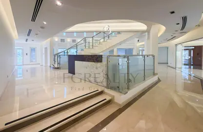 Villa - 7+ Bedrooms - 7 Bathrooms for rent in New Salata - Salata - Doha