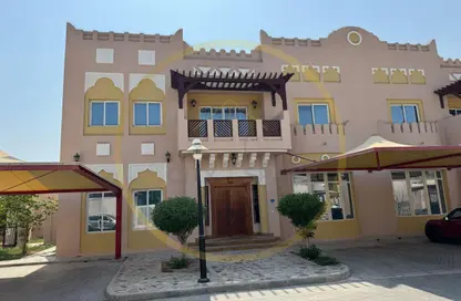 فيلا - 5 غرف نوم - 6 حمامات للايجار في فلل واست باي لاغون - وست باي لاجون - بحيرة وست لاجون - الدوحة