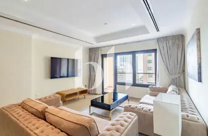 Apartment - 1 Bedroom - 2 Bathrooms for sale in West Porto Drive - Porto Arabia - The Pearl Island - Doha