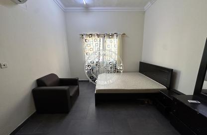 Villa - 1 - 1 for rent in Bu Hamour Street - Abu Hamour - Doha